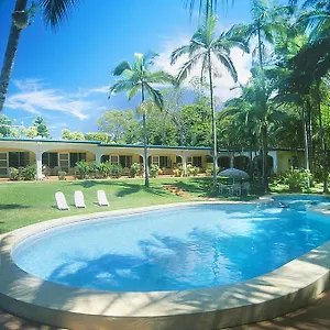 Marine Holiday Cairns Yorkeys Knob