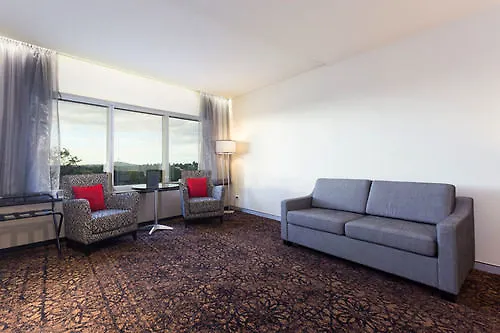 Calamvale Hotel Suites And Conference Centre Brisbane 4*,