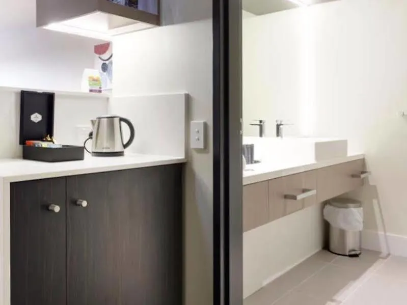Calamvale Hotel Suites And Conference Centre Brisbane
