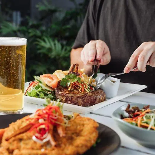 Calamvale Hotel Suites And Conference Centre Brisbane